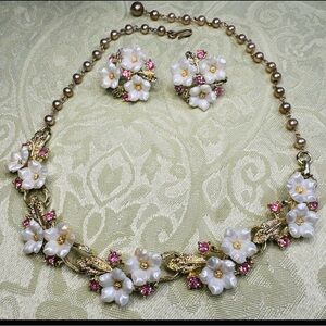 Vintage STAR signed Floral Pearl and Pink Crystal Jewelry Set designer